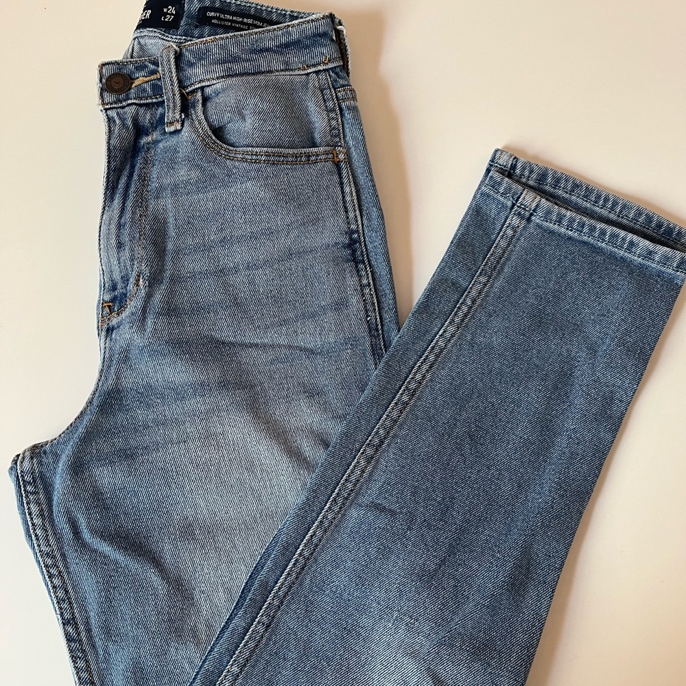 Hollister Mom Jeans